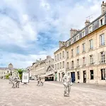 Very Chic And Design Apartment In The Center Of Caen