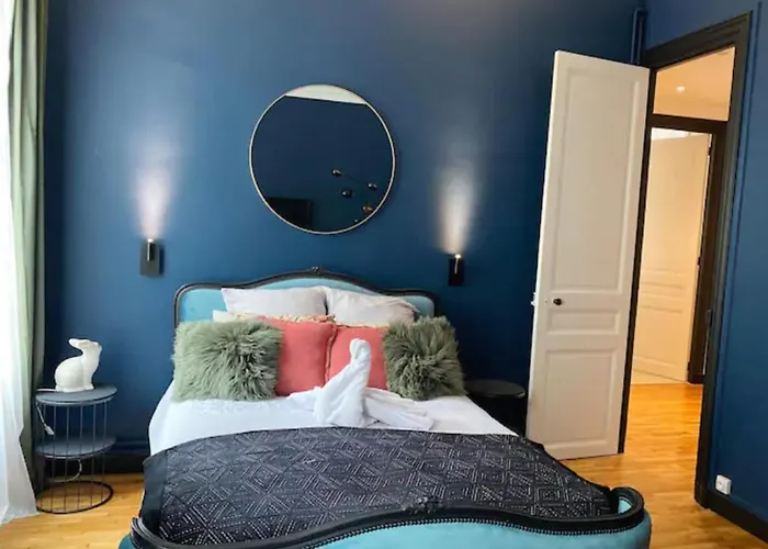 Very Chic And Design Apartment In The Center Of Caen